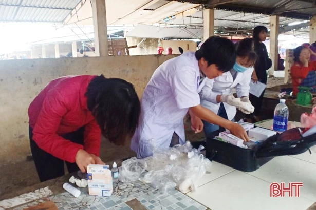 Giật mình với dư lượng thuốc trừ sâu trên rau-củ-quả tại các chợ ở Lộc Hà