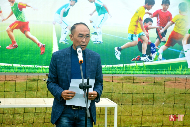 Khai mạc lớp bóng đá U10, U11 đầu tiên tại thị xã Kỳ Anh