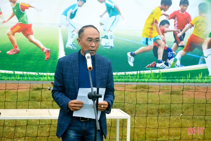 Khai mạc lớp bóng đá U10, U11 đầu tiên tại thị xã Kỳ Anh