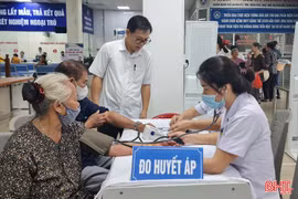 Hơn 8.000 người dân Hà Tĩnh được khám sức khỏe định kỳ miễn phí