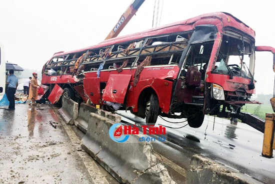 tngt nghiem trong 2 nguoi chet nhieu nguoi bi thuong nang