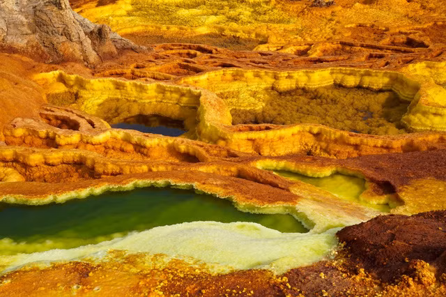 nhung diem den day ray nguy hiem nhung van hut khach vi dep nhu mo