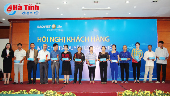 bao viet nhan tho ha tinh chi tra gan 800 trieu dong cho khach hang