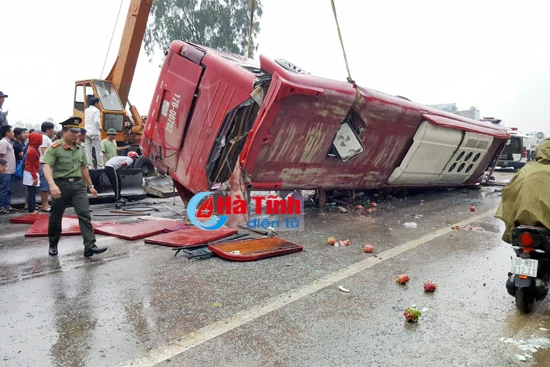 tngt nghiem trong 2 nguoi chet nhieu nguoi bi thuong nang