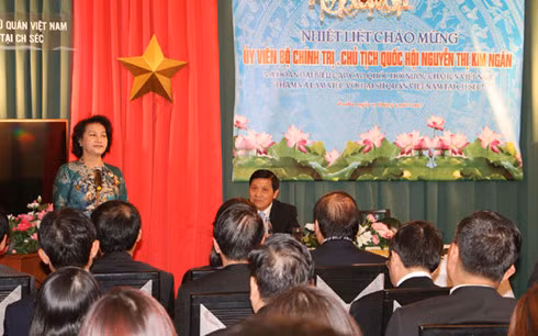 chu tich quoc hoi bat dau chuyen tham chinh thuc cong hoa sec