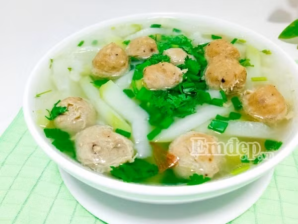 canh bau thit bo vien thanh mat cho mam com cuoi tuan