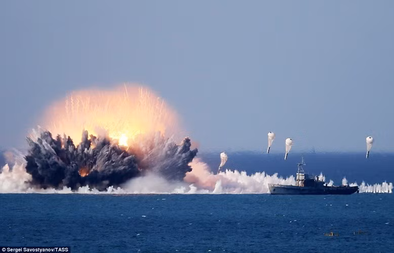 vu khi phi hat nhan nga manh hon ca sieu bom cua my