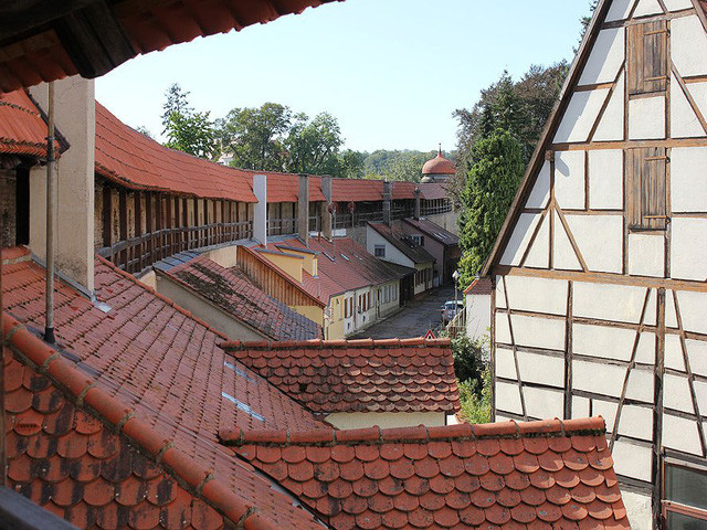 bi thien thach lao trung thi tran o duc so huu 72 000 tan kim cuong