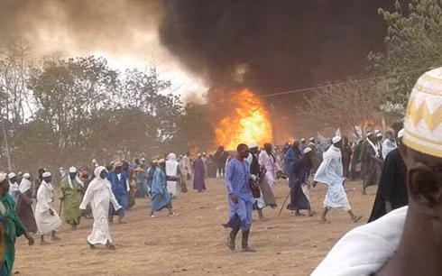 hoa hoan o senagal hon 100 nguoi thuong vong