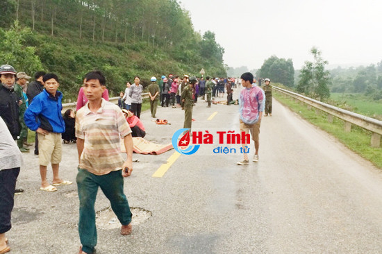 tngt nghiem trong 3 me con thuong vong 1 be gai bi thuong nang