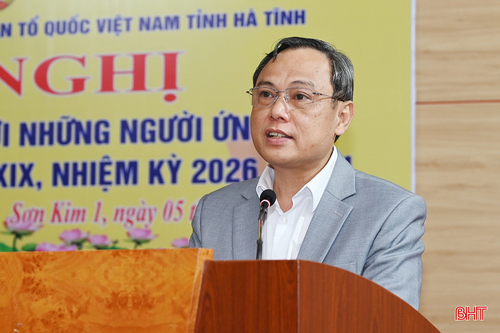 Ông Nguyễn Sỹ Chinh - Giám đốc Trung tâm Văn hóa, Điện ảnh và Xúc tiến Du lịch Hà Tĩnh trình bày chương trình hành động.