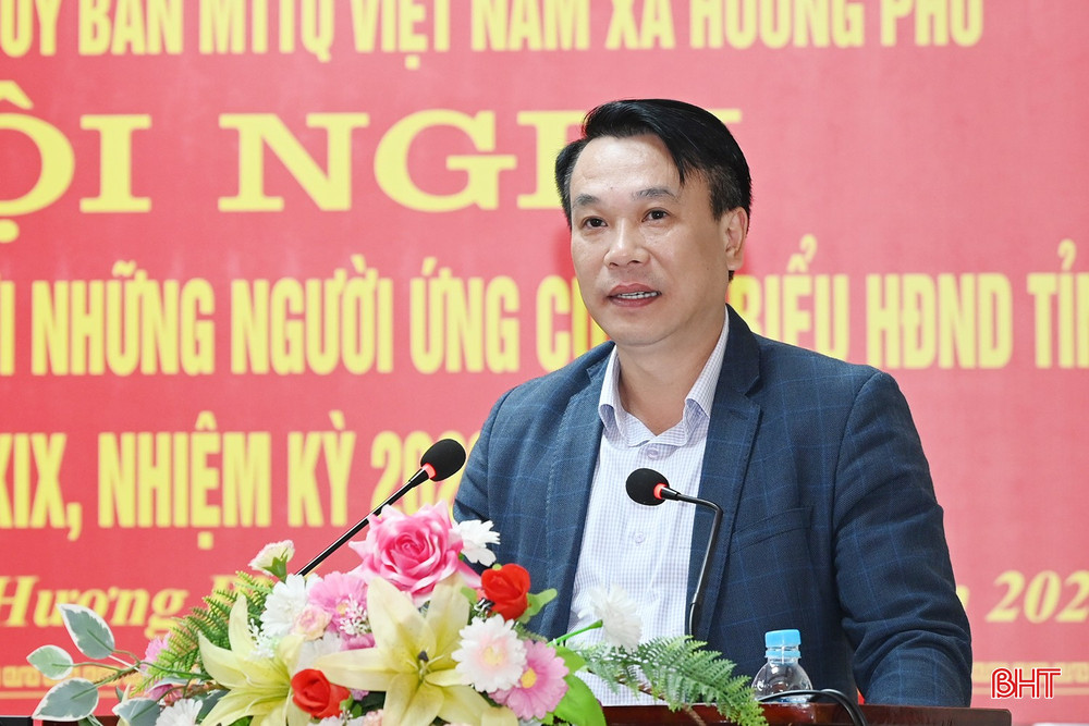 Ông Nguyễn Huy Hùng - Chánh Văn phòng Đoàn ĐBQH và HĐND tỉnh trình bày chương trình hành động.