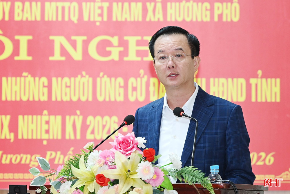 Phó Chủ tịch Thường trực UBND tỉnh Trần Báu Hà trình bày chương trình hành động.