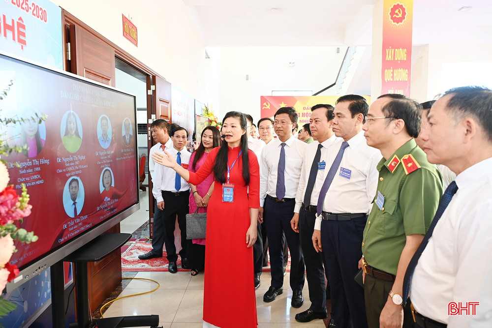 Xã Kỳ Anh ứng dụng công nghệ, chuyển đổi số giới thiệu đại hội. bqbht_br_7.jpg