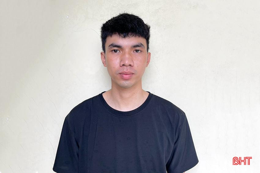 Đối tượng Tưởng Tuấn Anh tại cơ quan điều tra. z5648502823930_4938e774b86b36293388db7b23d6486d.jpg