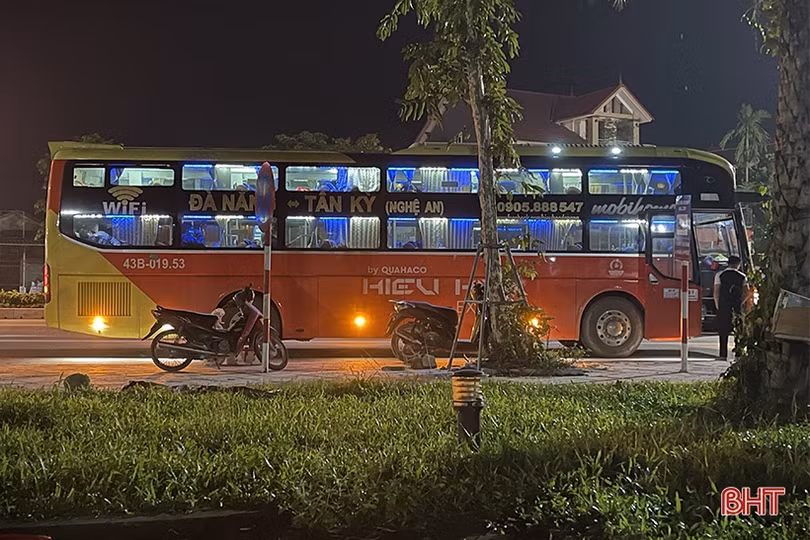 “Xe dù, bến cóc” gây mất an toàn giao thông ở Cẩm Xuyên