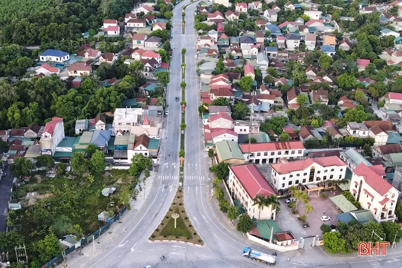 12 tỷ đồng đầu tư hệ thống chiếu sáng đường Nguyễn Nghiễm, TX Hồng Lĩnh