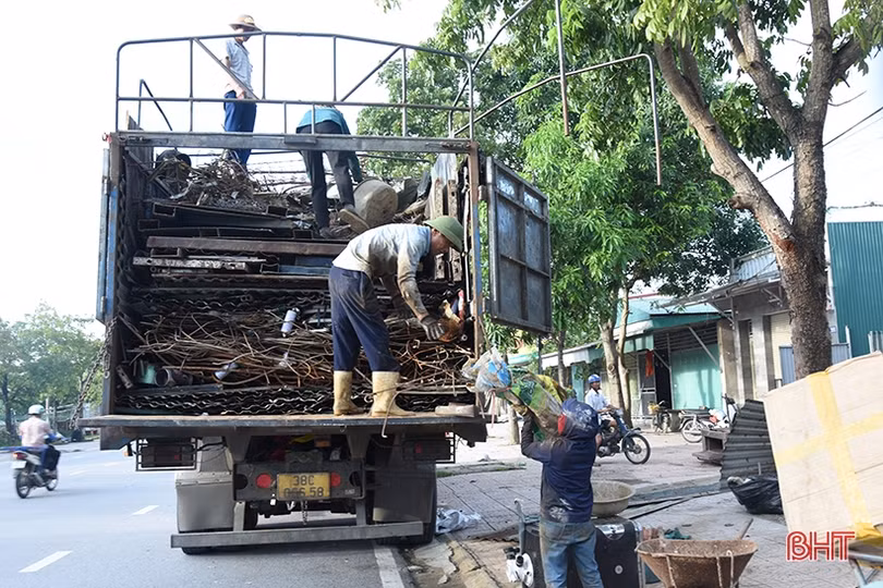 Cảnh báo nguy cơ cháy nổ từ các cơ sở kinh doanh phế liệu 