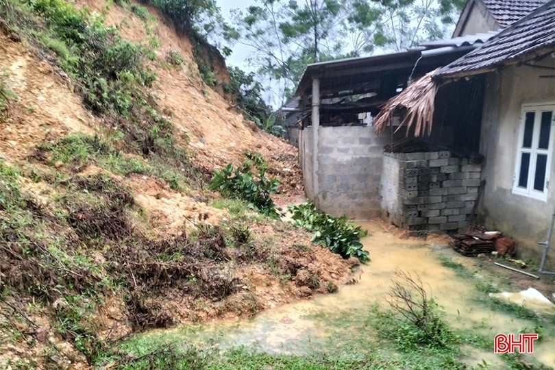 Cảnh báo lũ quét, sạt lở đất ở các huyện miền núi Hà Tĩnh do mưa lũ