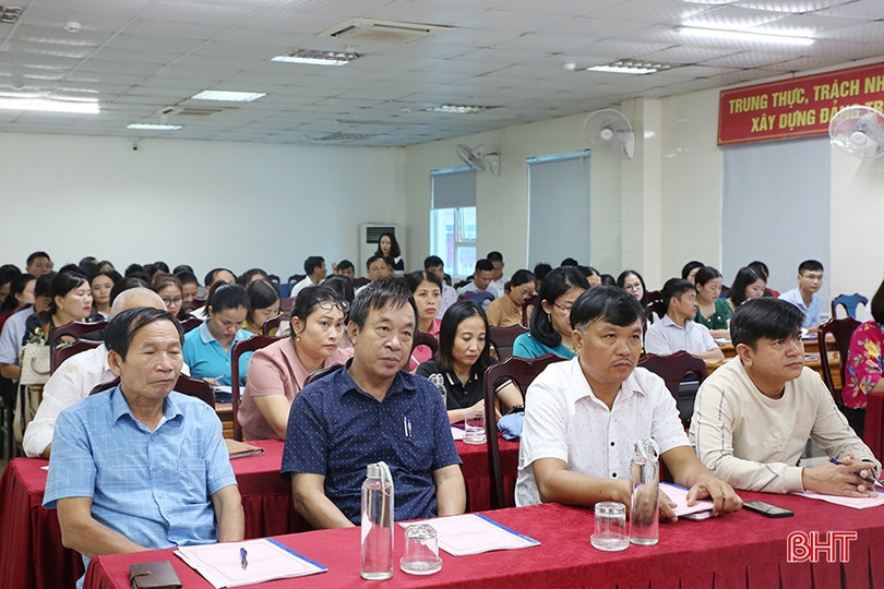 Cập nhật kiến thức mới về chẩn đoán, điều trị bệnh sốt rét cho nhân viên y tế