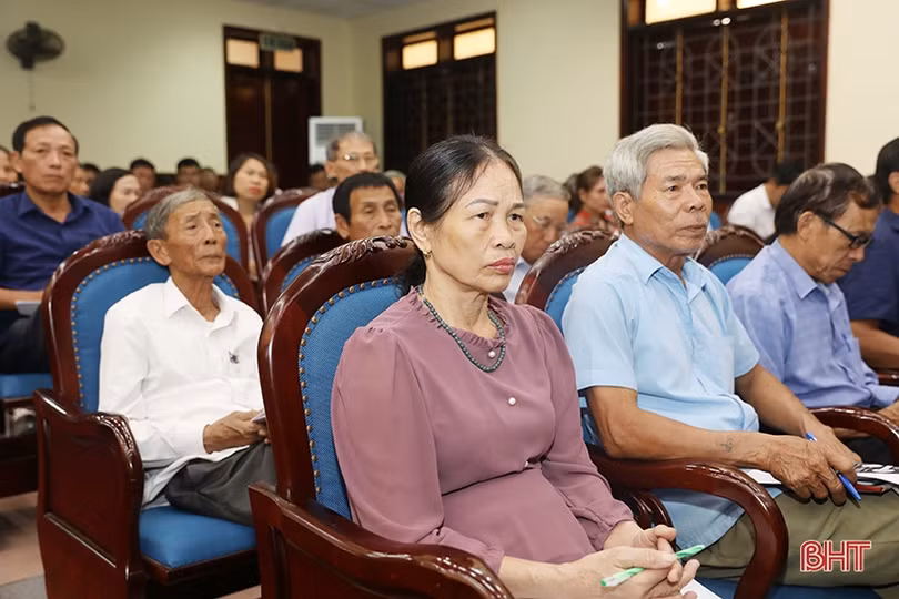 Hơn 250 đại biểu được cập nhật Luật Thực hiện dân chủ ở cơ sở 