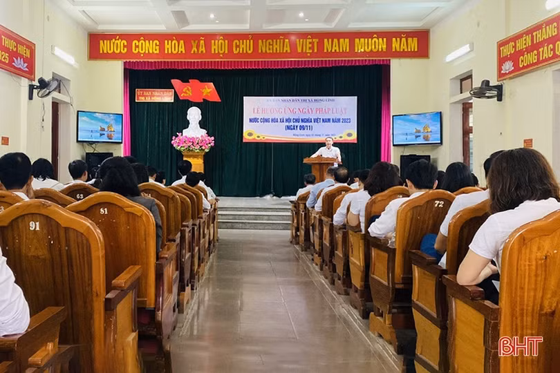 Hà Tĩnh triển khai nhiều hoạt động hưởng ứng Ngày Pháp luật Việt Nam