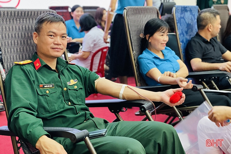Thu về 216 đơn vị máu tại ngày hội hiến máu tình nguyện ở Thạch Hà