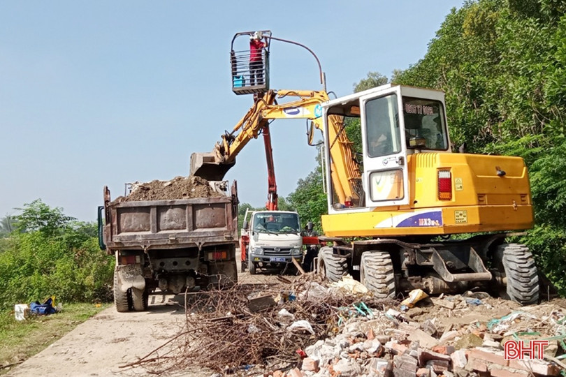 TX Hồng Lĩnh lắp “mắt thần” ngăn chặn đổ rác xây dựng sai quy định