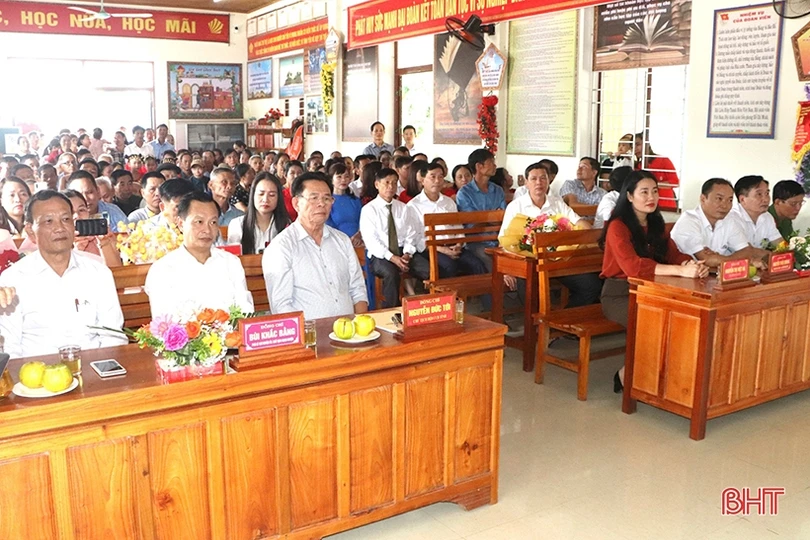 Người dân Vũ Quang vui ngày hội đại đoàn kết dân tộc