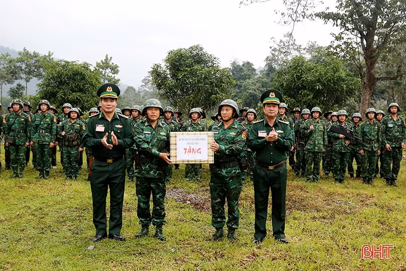 Diễn tập chiến thuật tại Đồn Biên phòng Sơn Hồng