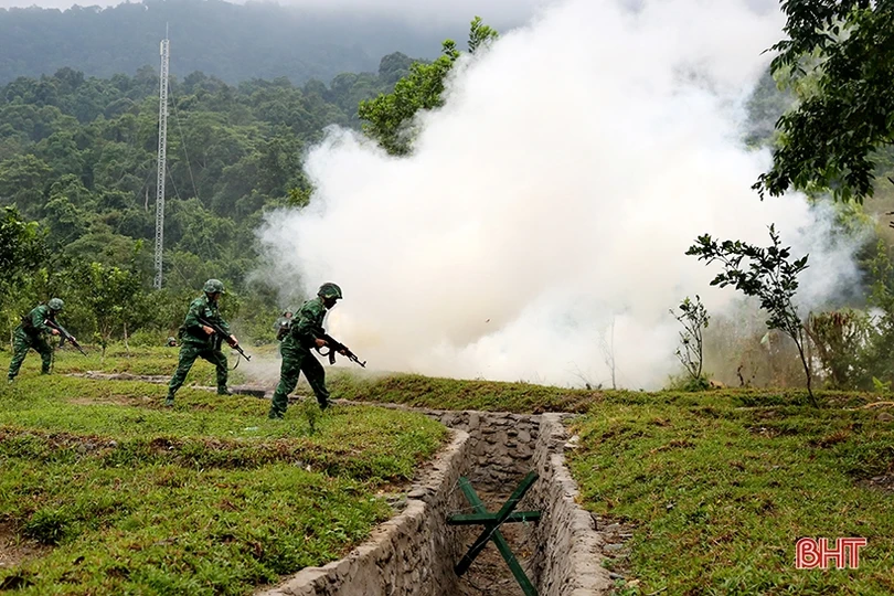 Diễn tập chiến thuật tại Đồn Biên phòng Sơn Hồng