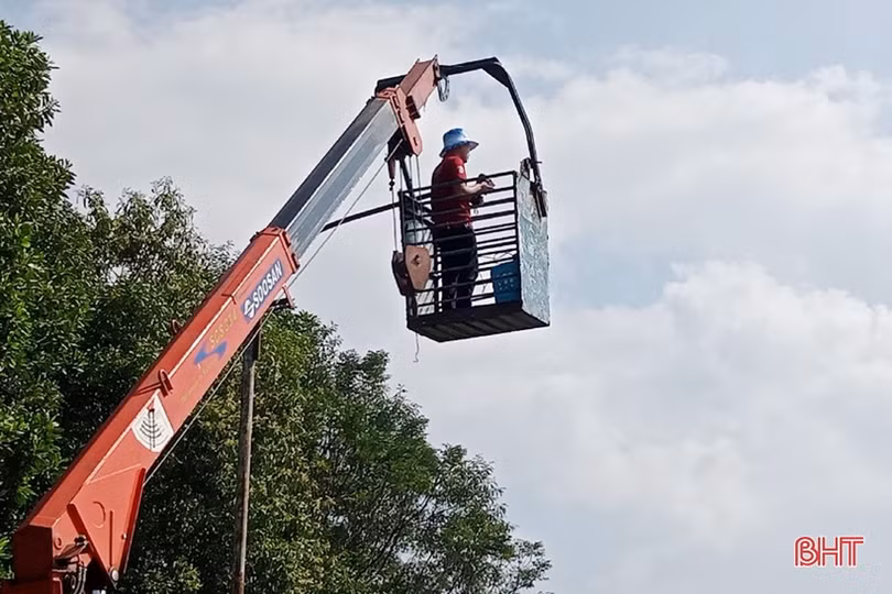 TX Hồng Lĩnh lắp “mắt thần” ngăn chặn đổ rác xây dựng sai quy định