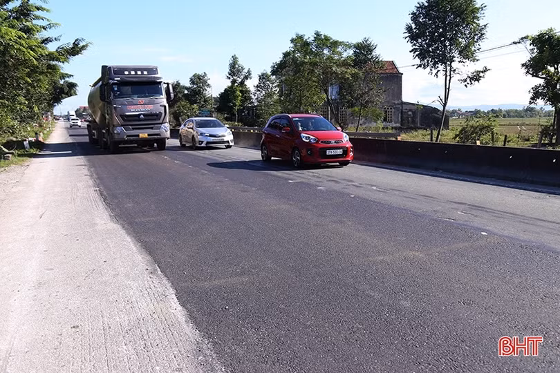 Hư hỏng quốc lộ 1 đoạn BOT có phần cải thiện sau phản ánh của Báo Hà Tĩnh