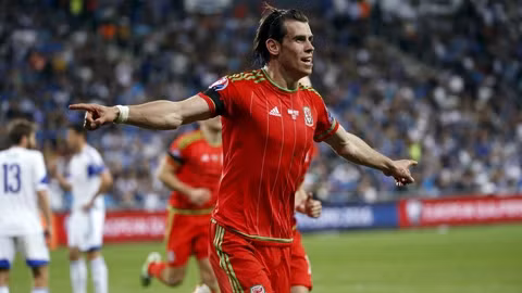 10 cầu thủ chạy cánh xuất sắc nhất thế giới trong 30 năm qua ảnh 11