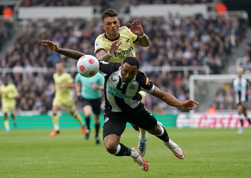 Thua Newcastle 0-2, Arsenal mất quyền tự quyết vào tay Tottenham