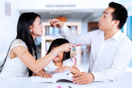 Giữ bình yên cho trẻ khi hôn nhân không hạnh phúc