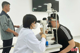 Các cấp công đoàn chăm lo cho sức khỏe người lao động