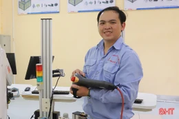 Học nghề ở Hà Tĩnh, chàng trai Khánh Hòa chinh phục danh hiệu “Sinh viên 5 tốt”