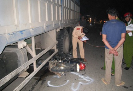 Đợt cao điểm đấu tranh phòng chống tội phạm sẽ được gắn với triển khai thực hiện các Nghị Quyết, Chị thị của Chính phủ về đảm bảo trật tự an toàn giao thông, phòng chống cháy nổ... Đợt cao điểm đấu tranh phòng chống tội phạm sẽ được gắn với triển khai thực hiện các Nghị Quyết, Chị thị của Chính phủ về đảm bảo trật tự an toàn giao thông, phòng chống cháy nổ...