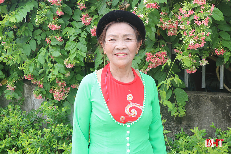 Nghệ nhân Ưu tú Nguyễn Thị Hà. 1.2.jpg
