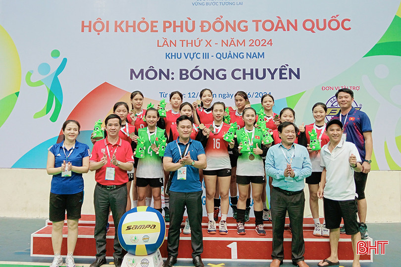 Đội bóng chuyền nữ học sinh THCS Hà Tĩnh giành HCV tại Hội khỏe Phù Đổng. 1.7.jpg