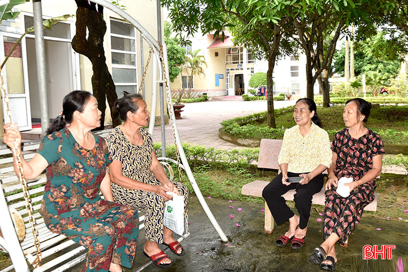 Không khí vui tươi, phấn khởi của các đại biểu người có công trong thời gian điều dưỡng tập trung tại trung tâm. DT_DSC0075.jpg