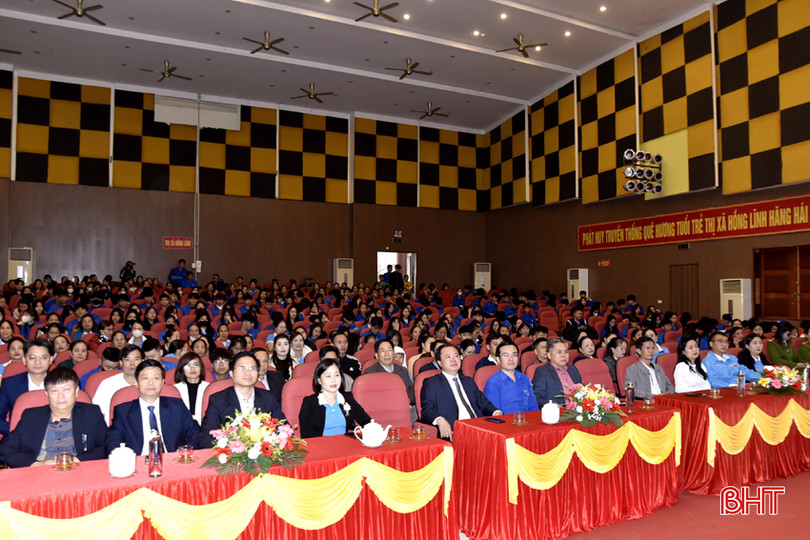Đại biểu dự diễn đàn. DT_DSC6548.jpg