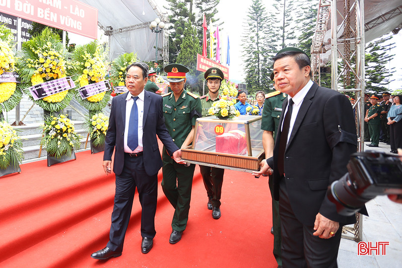 ... Trưởng ban Nội chính Tỉnh ủy Nguyễn Đình Hải và lãnh đạo tỉnh Bolikhămxay... aIMG_4164.jpg
