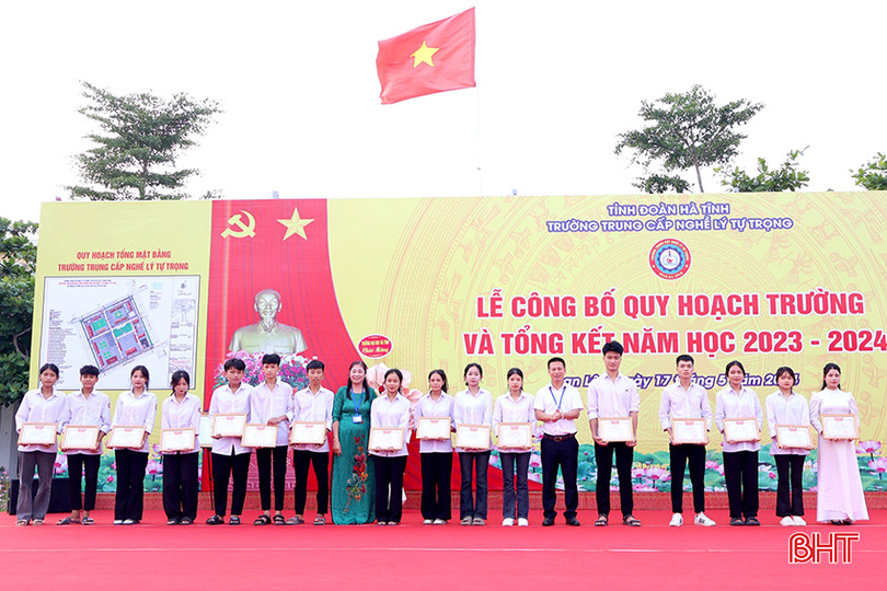 DT z5450195916452_fec948807f7b80fa1917558111055b70.jpg