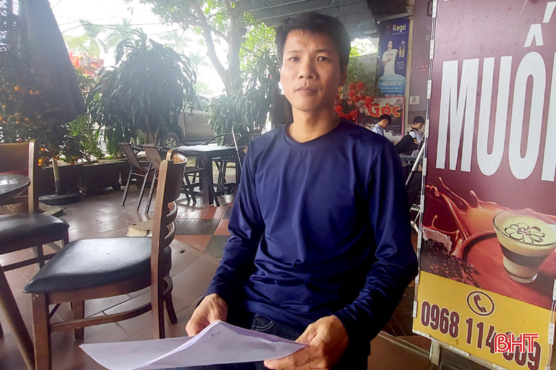Anh Nguyễn Văn Dũng ở xã Cẩm Quang (Cẩm Xuyên) cũng đã phải tự mua vé máy bay trở về nước sớm vì không đáp ứng được công việc mà bên phía công ty sử dụng lao động yêu cầu. DT z5273549550441_90b84df958f0c0245fa2dc88b7cfda2c.jpg