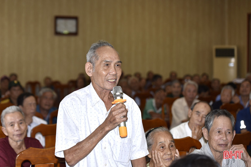 Ông Phạm Quang Đạt (thương binh hạng 4/4, ở xã Phú Gia, Hương Khê) hỏi về thủ tục, quy trình giám định lại thương tật. DT_DSC0529.jpg