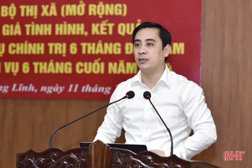 Bí thư Thị ủy Hồng Lĩnh Lê Thành Đông kết luận hội nghị. DT_DSC1422.jpg