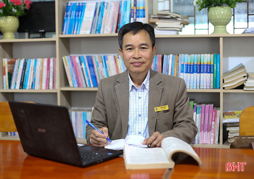 Nhà giáo ưu tú Trần Văn Hải - giáo viên môn Vật lý Trường THPT Nghèn (Can Lộc). 1.1.jpg
