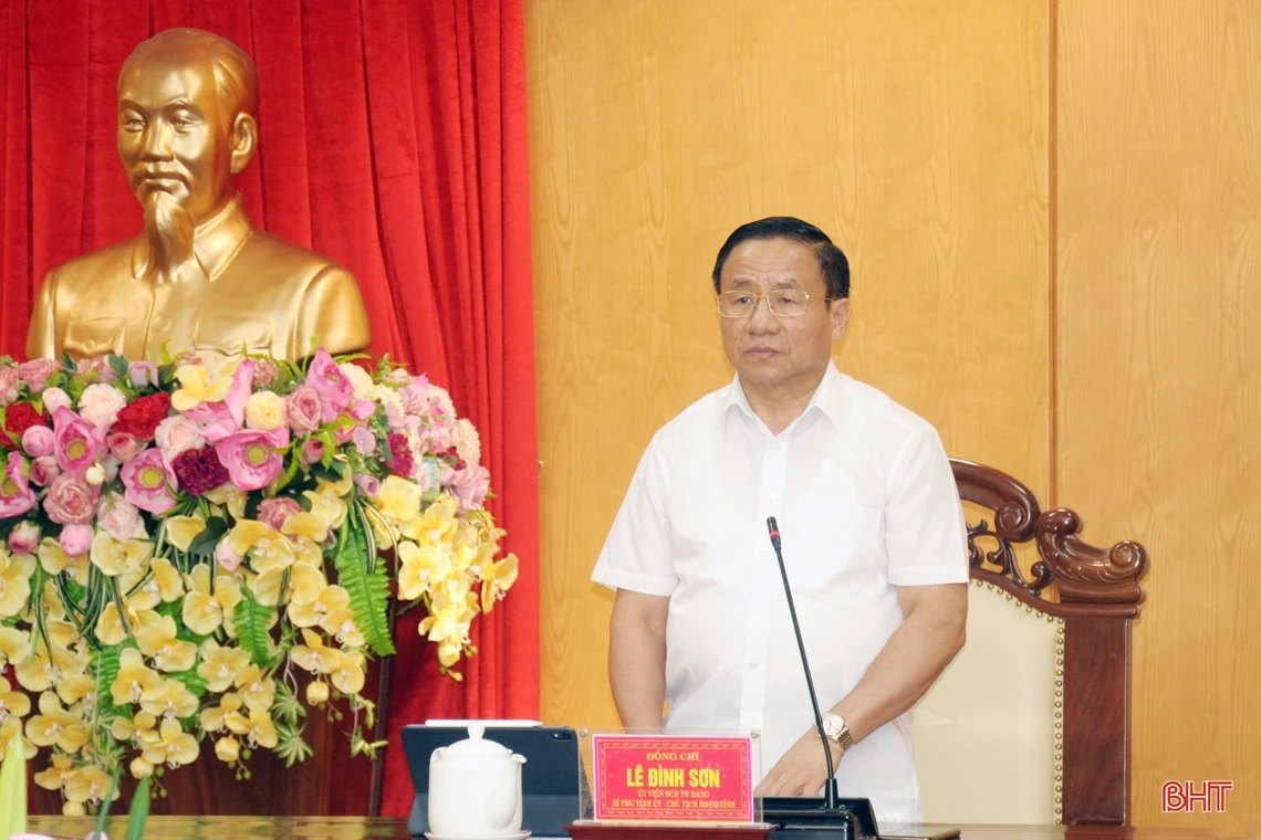 Hà Tĩnh triển khai hiệu quả 13 chương trình trọng tâm thi đua chào mừng đại hội Đảng các cấp